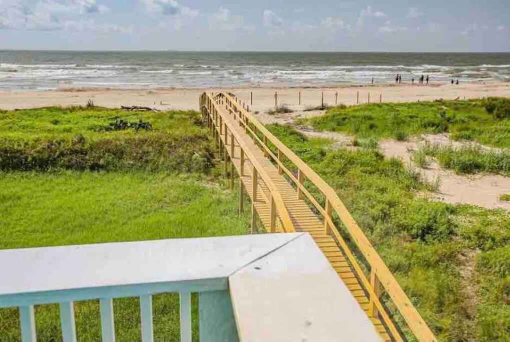 Beachfront Retreat! 3 Steps To Walkover! Surfside Beach Eksteriør bilde